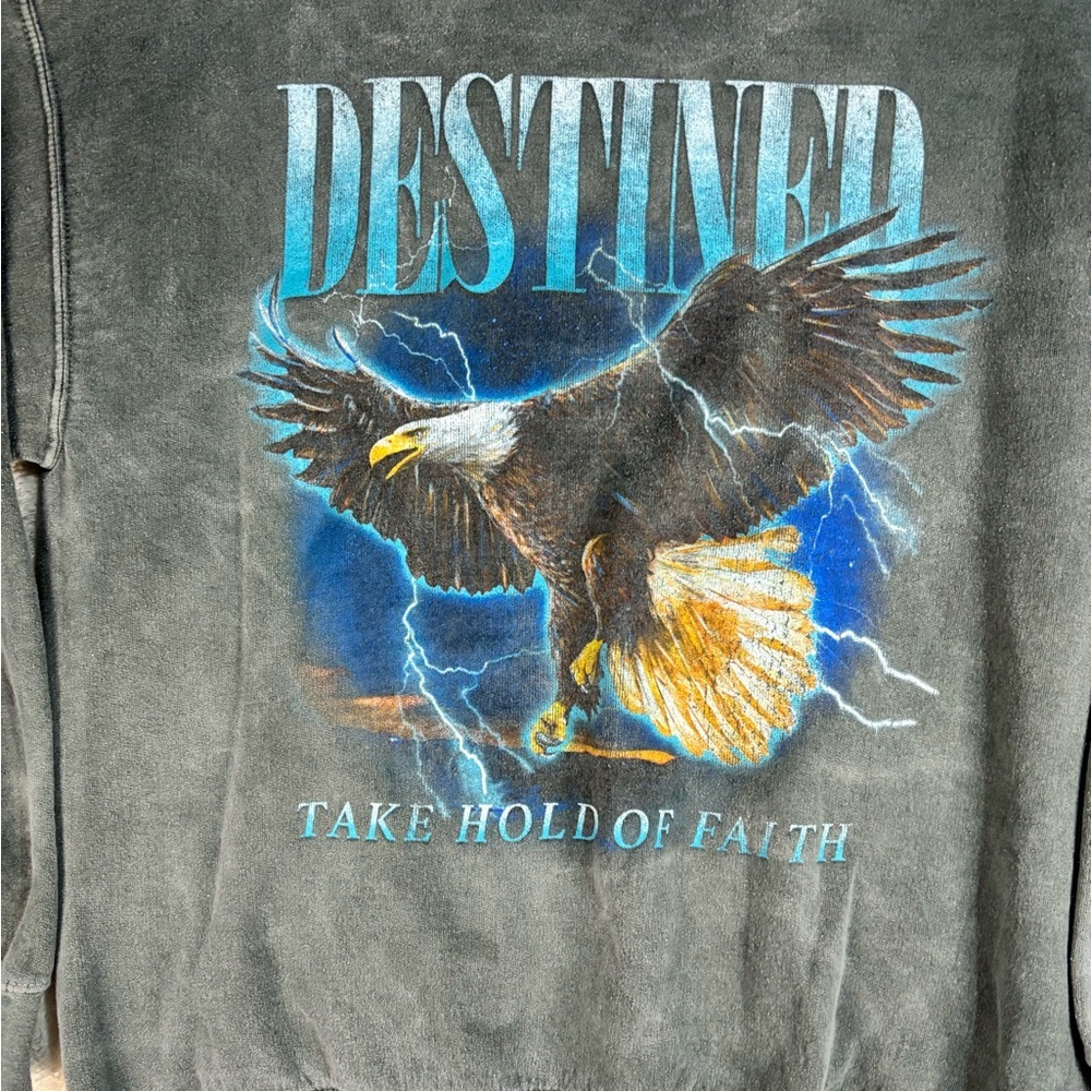 Graphic crewneck fits medium - Picture 3 of 3